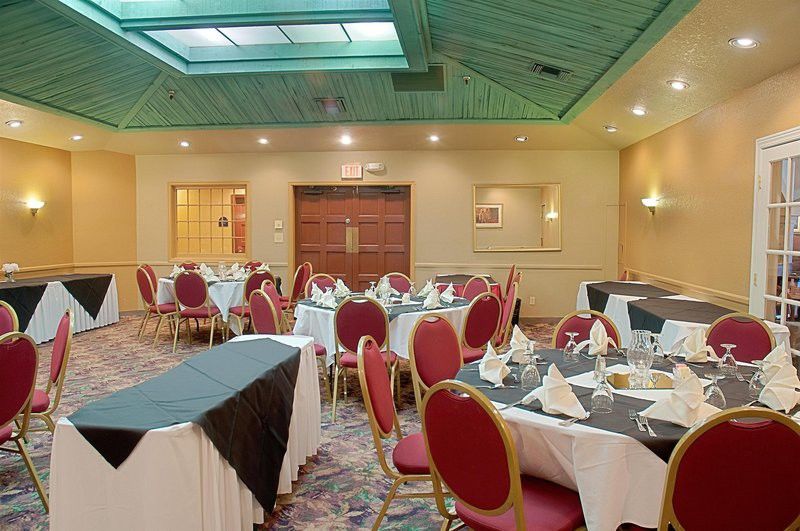 Center, An Ascend Collection Member Hotel